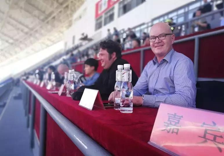 惊险晋级|长安竞技看台上神秘嘉宾的神预言