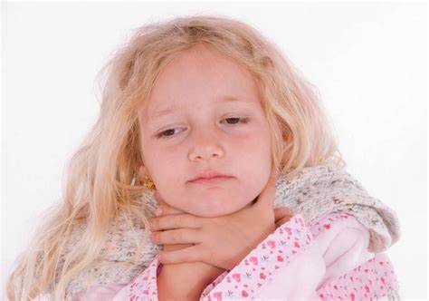 孩子嗓子坏了为什么不疼,孩子嗓子哑了要不要吃消炎药