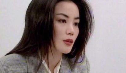 90年代刘嘉玲被三个男劫匪绑，裸照被泄露，10多年后才知道真相