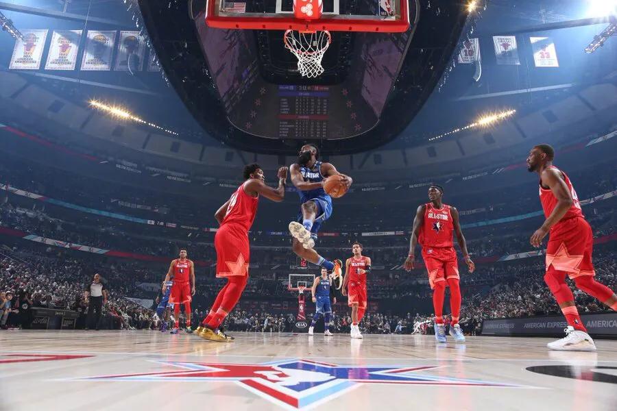 nba全明星詹姆斯对战字母哥,2019全明星赛詹姆斯队vs字母哥队