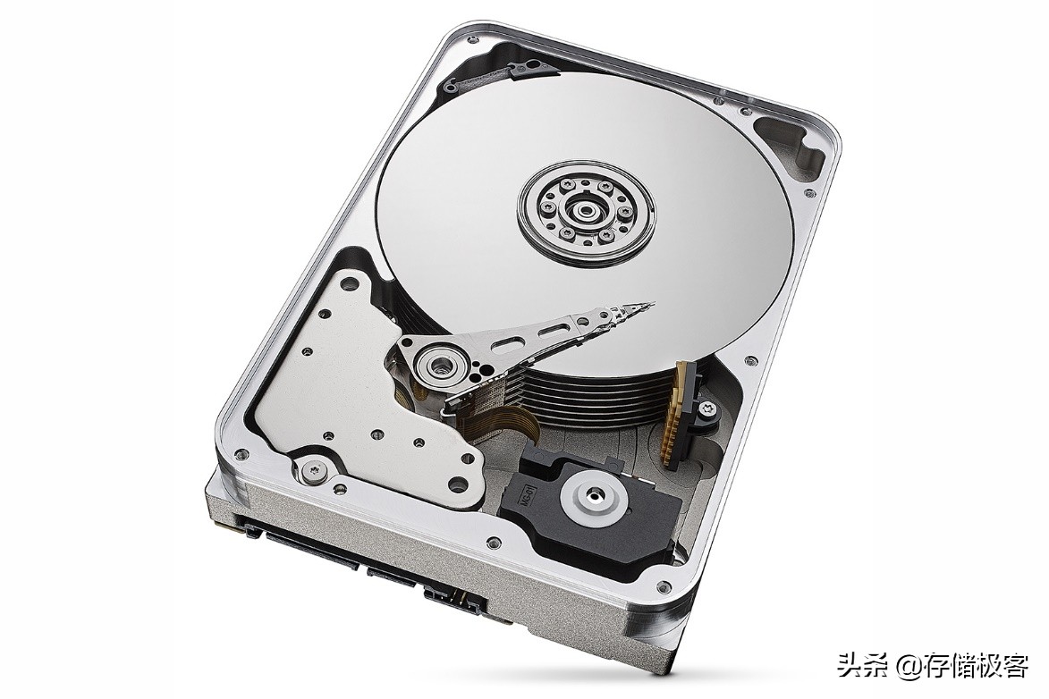 电脑硬盘经历了几代了,电脑硬盘发展史