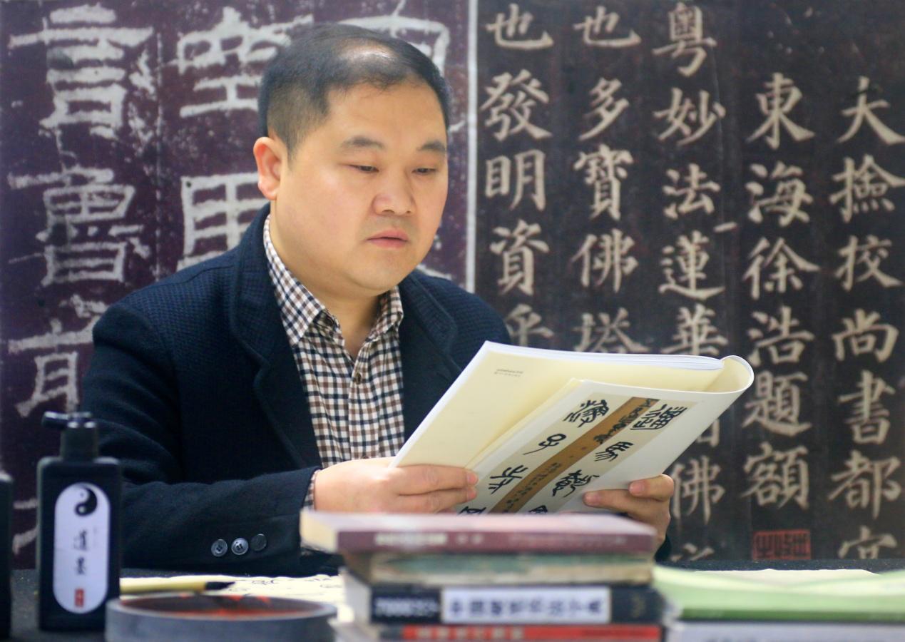 现代书法家华奎,当代书法家华伟