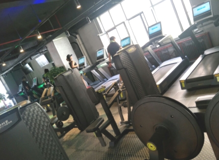 东燕公司携手蓝翅健身俱乐部为全体员工特惠办理健身年卡