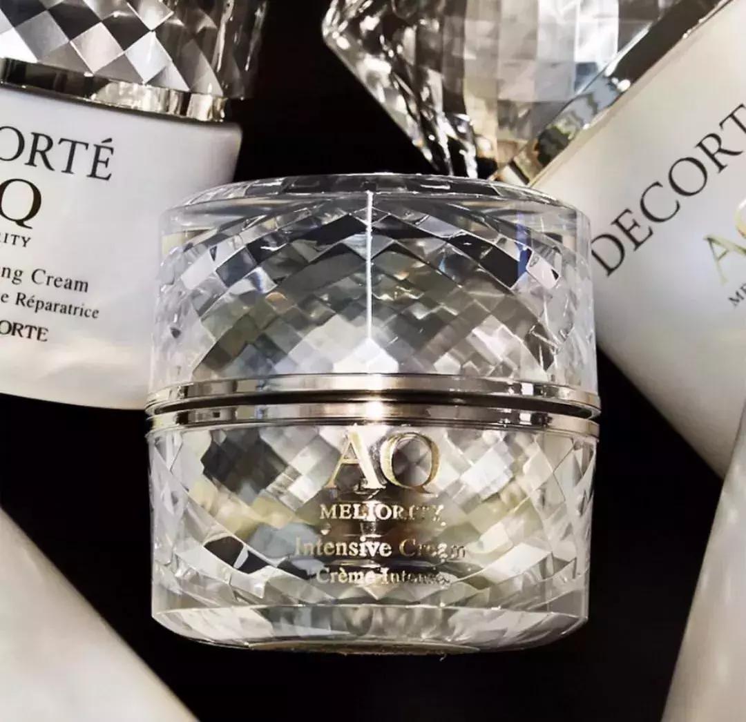 哭了！看完各大牌这些天价护肤品，用SK-II的你都算是勤俭持家