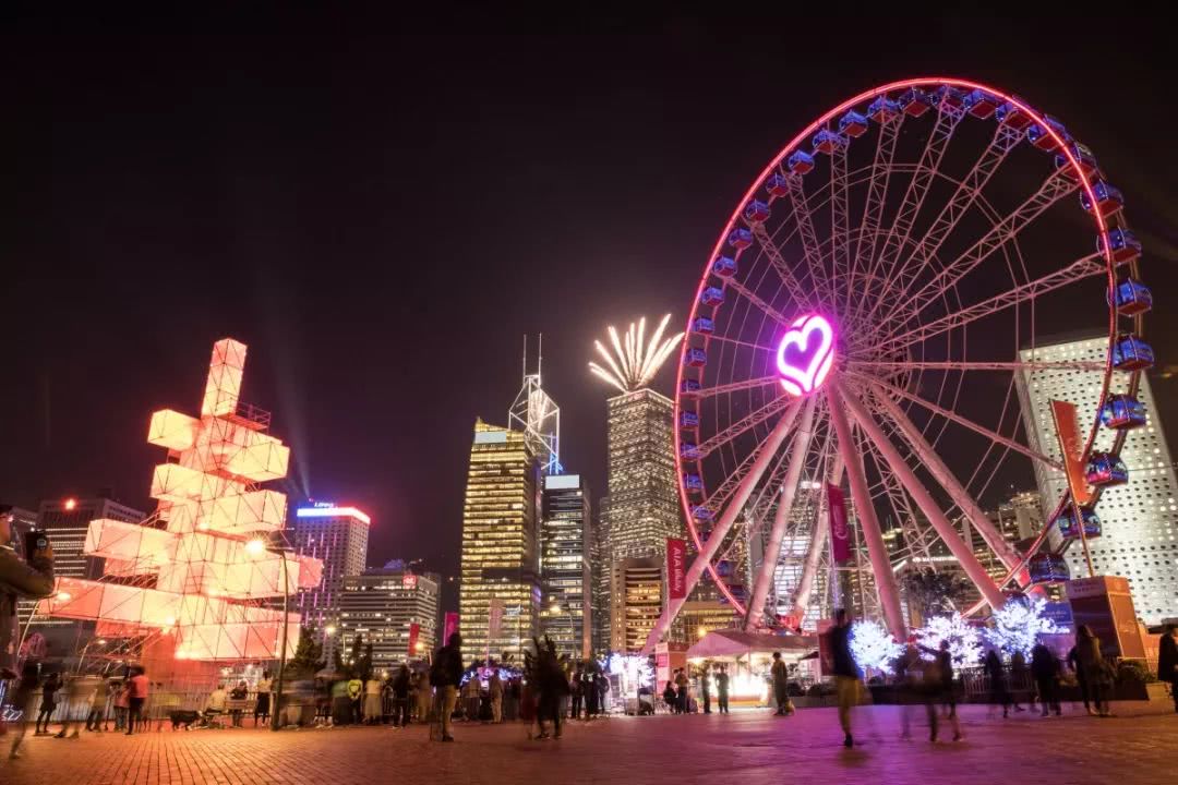 去香港看圣诞树攻略,香港中港城的圣诞树