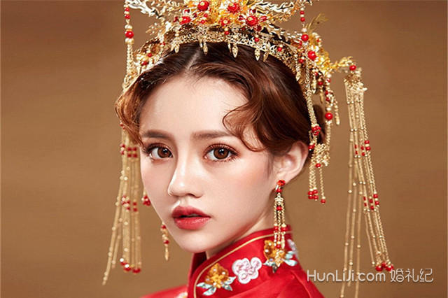 韩式短发新娘婚纱照,短发可爱新娘婚纱照