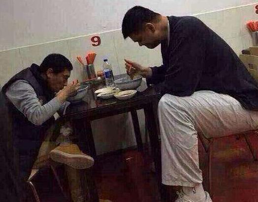 c罗身体素质与国足,姚明和c罗