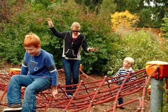 有趣的儿童花园,打造一个500平露台的共享儿童乐园