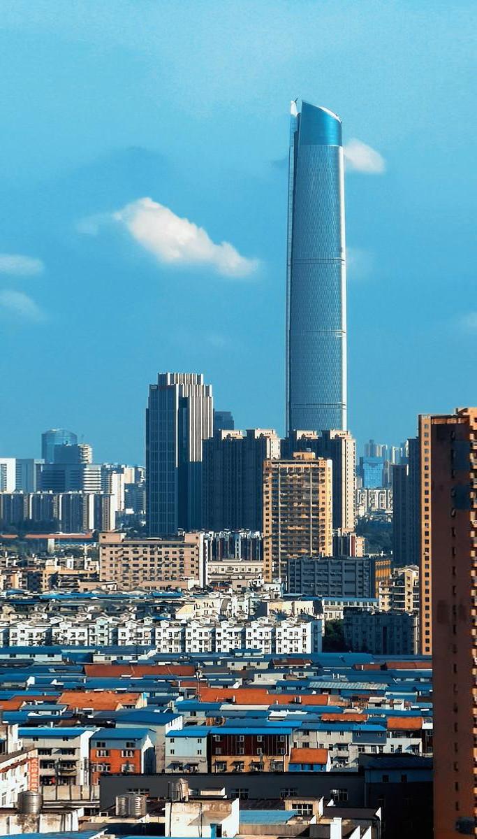 武汉400摩天高楼集合,武汉900米的高楼大厦