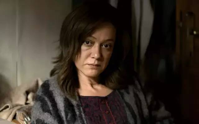 导演拒绝删减任何镜头！片长3小时，生生扯下了理想主义的遮羞布