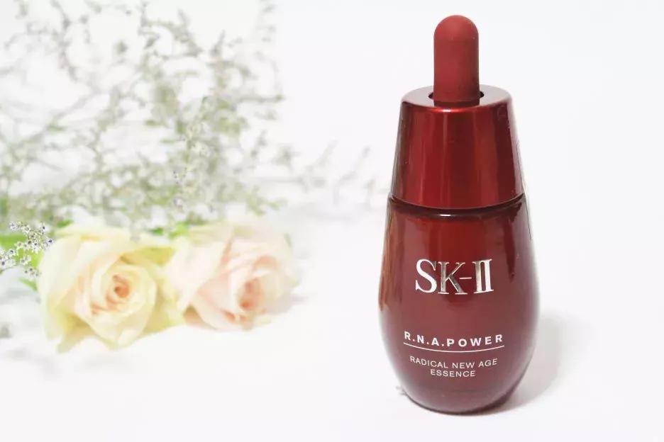 盘点五款爆红精华你该买哪个,女生必买的5款精华