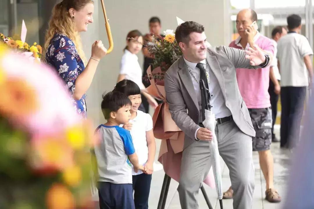 深圳荟同学校课堂录像,深圳荟同学校高中