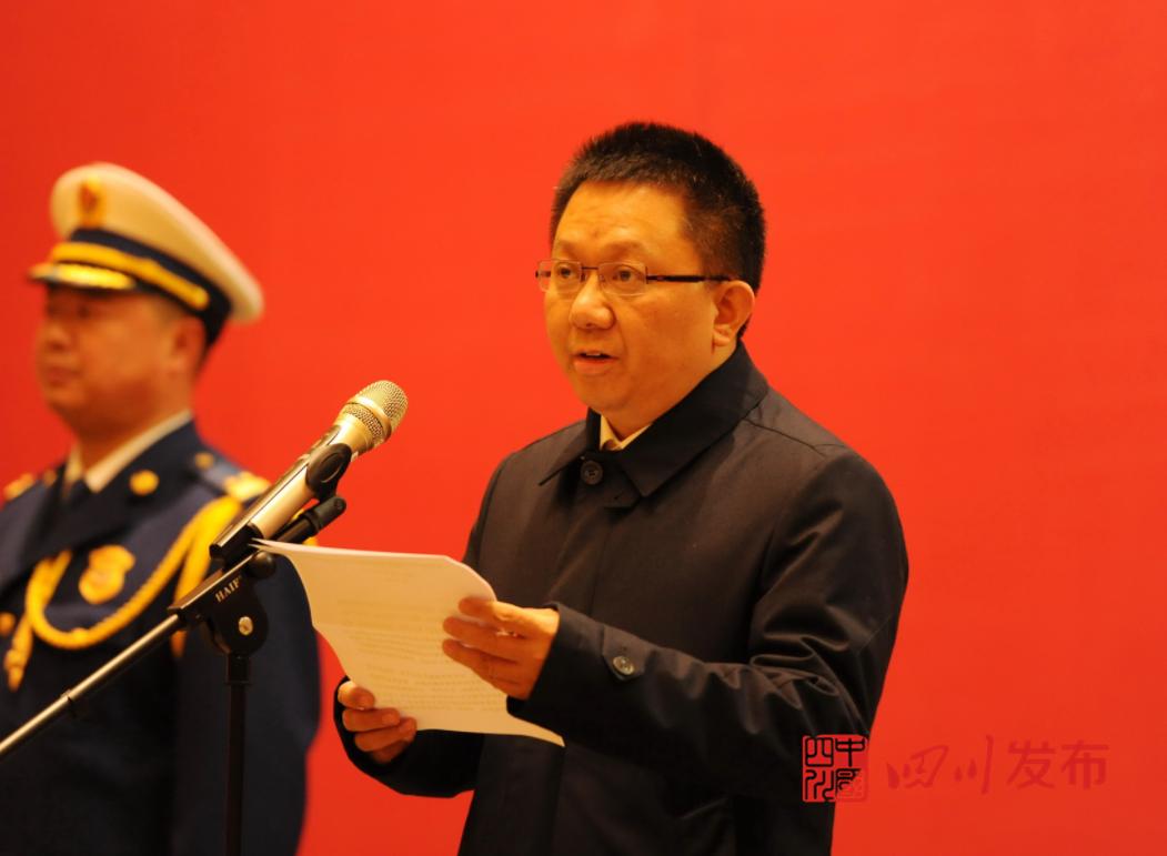 消防救援支队迎旗授衔换装仪式,贺州市消防支队授旗