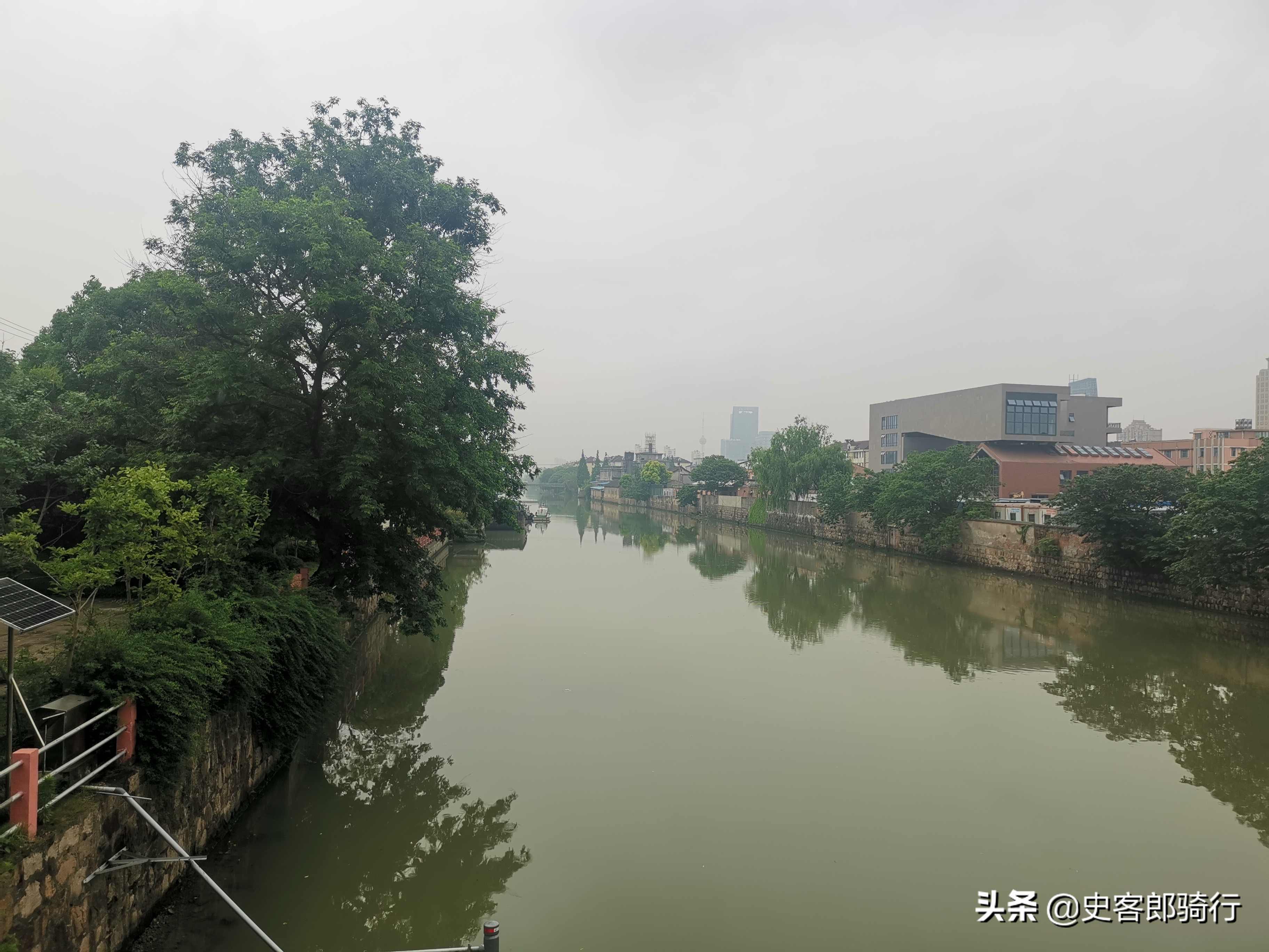 骑车看上海，二严寺