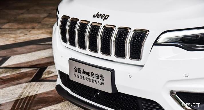 新车比汉兰达还帅的车型,大七座四驱车长5米比汉兰达大气