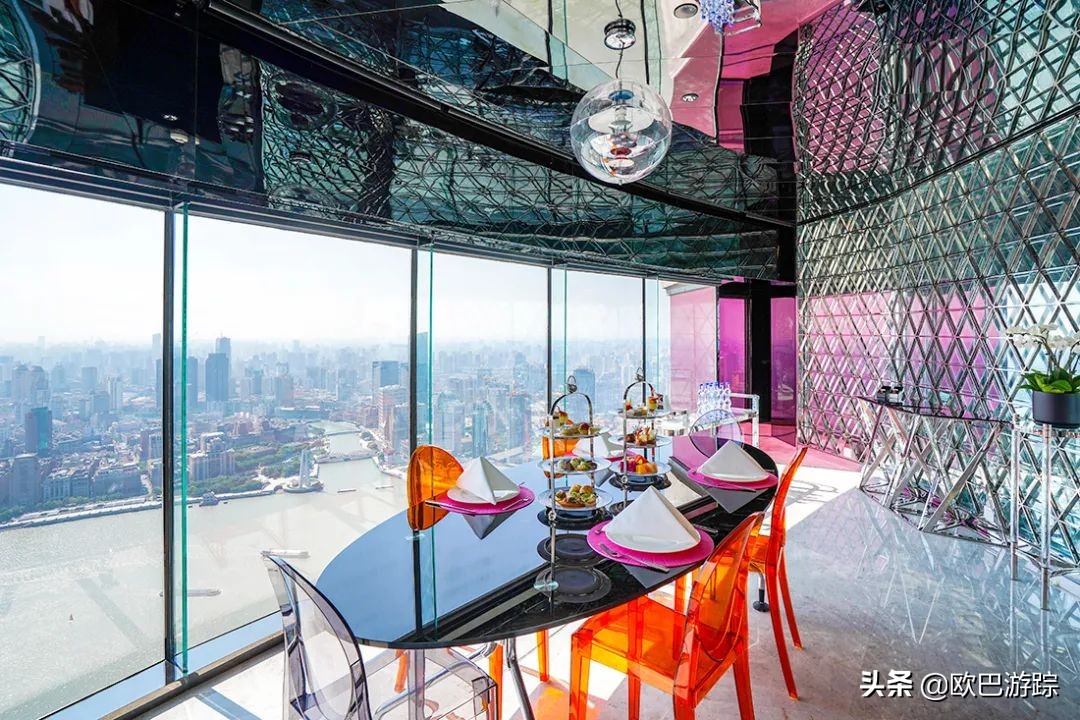 上海东方明珠塔里藏了一个酒店,你知道东方明珠有个酒店吗