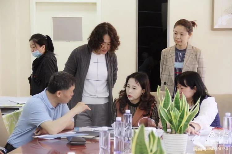 新抚区教育局：新抚区*党**史学习第四巡回指导组对新抚区教育局、北台小学、五十中学*党**史学习教育工作检查指导