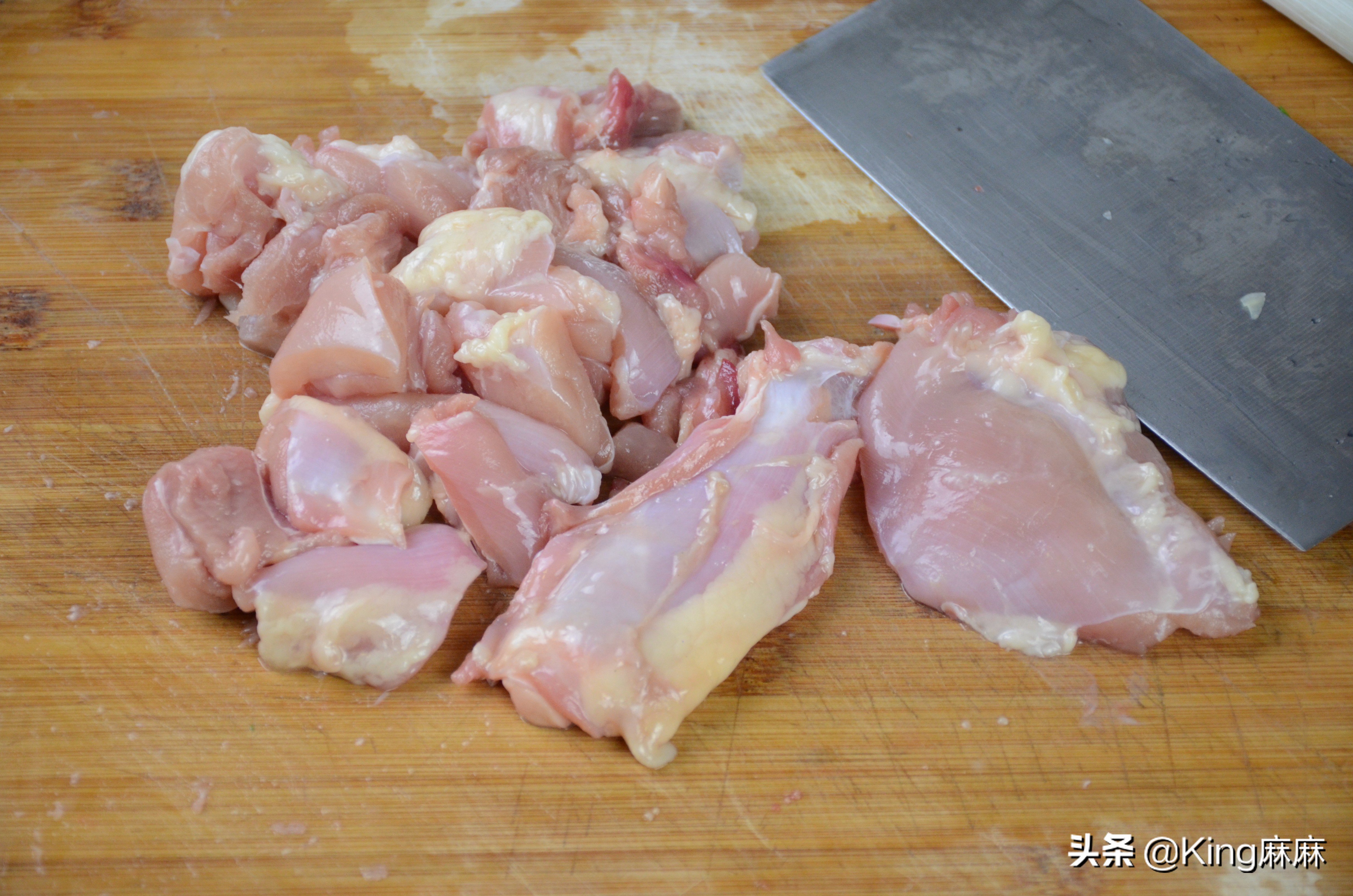 孩子多吃这菜身体健壮个子长得快,季节交替要多给孩子吃这菜