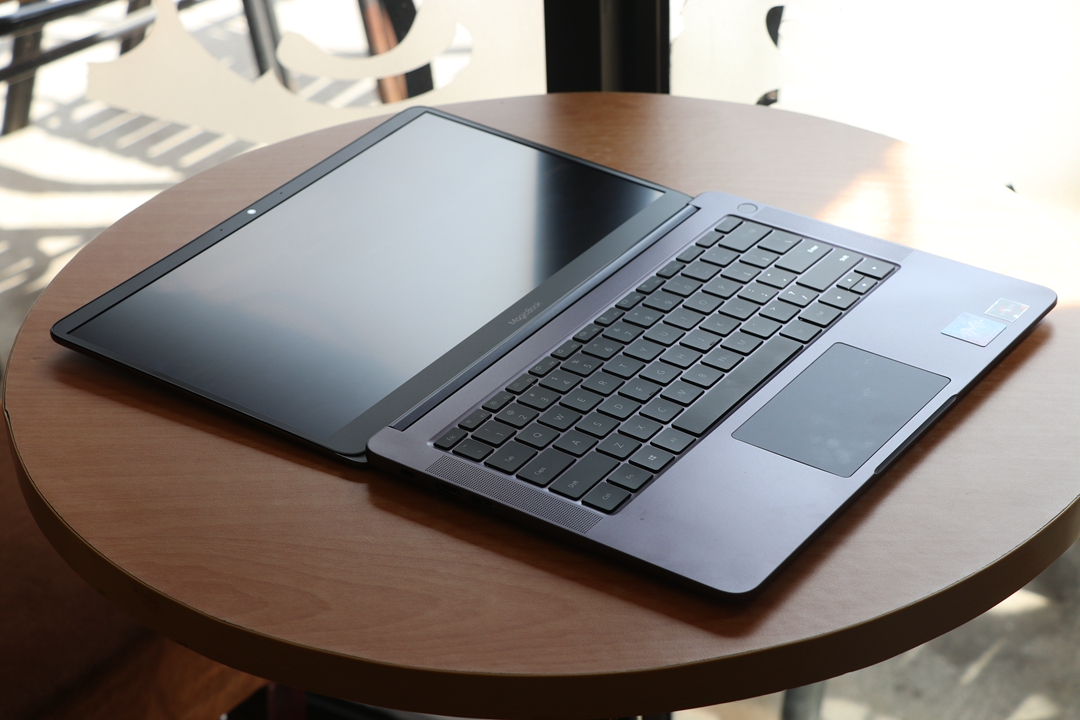 光荣2019magicbook和magicbookpro,光荣magicbook142050续航