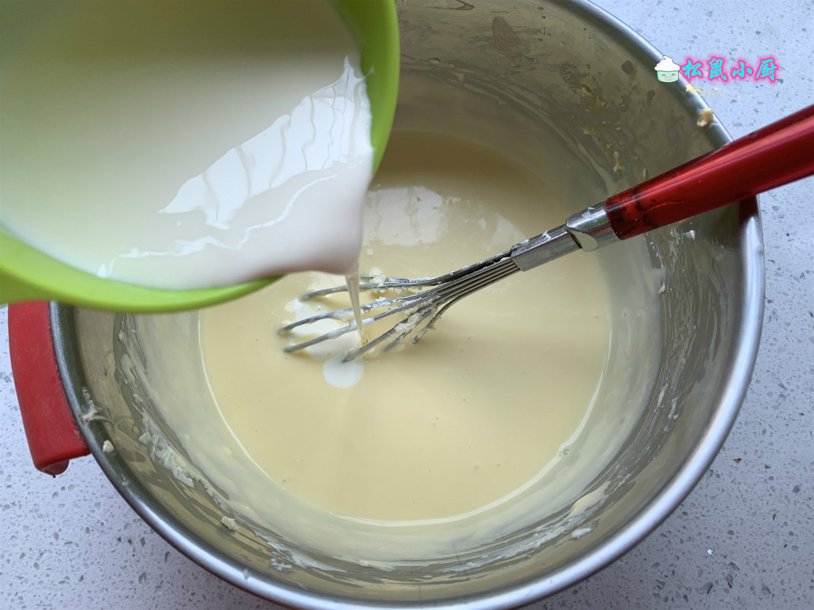 简单粗暴，搅一搅就烤，外表粗犷内里细腻，怪不得会爆红网络