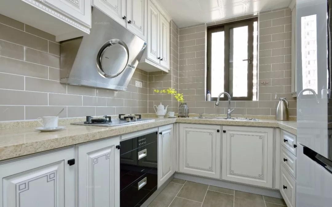 厨房抽油烟机顶吸侧吸哪个好用,家用抽油烟机选择侧吸还是顶吸好