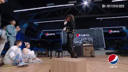 朴树最新神级现场,朴树最新表演视频