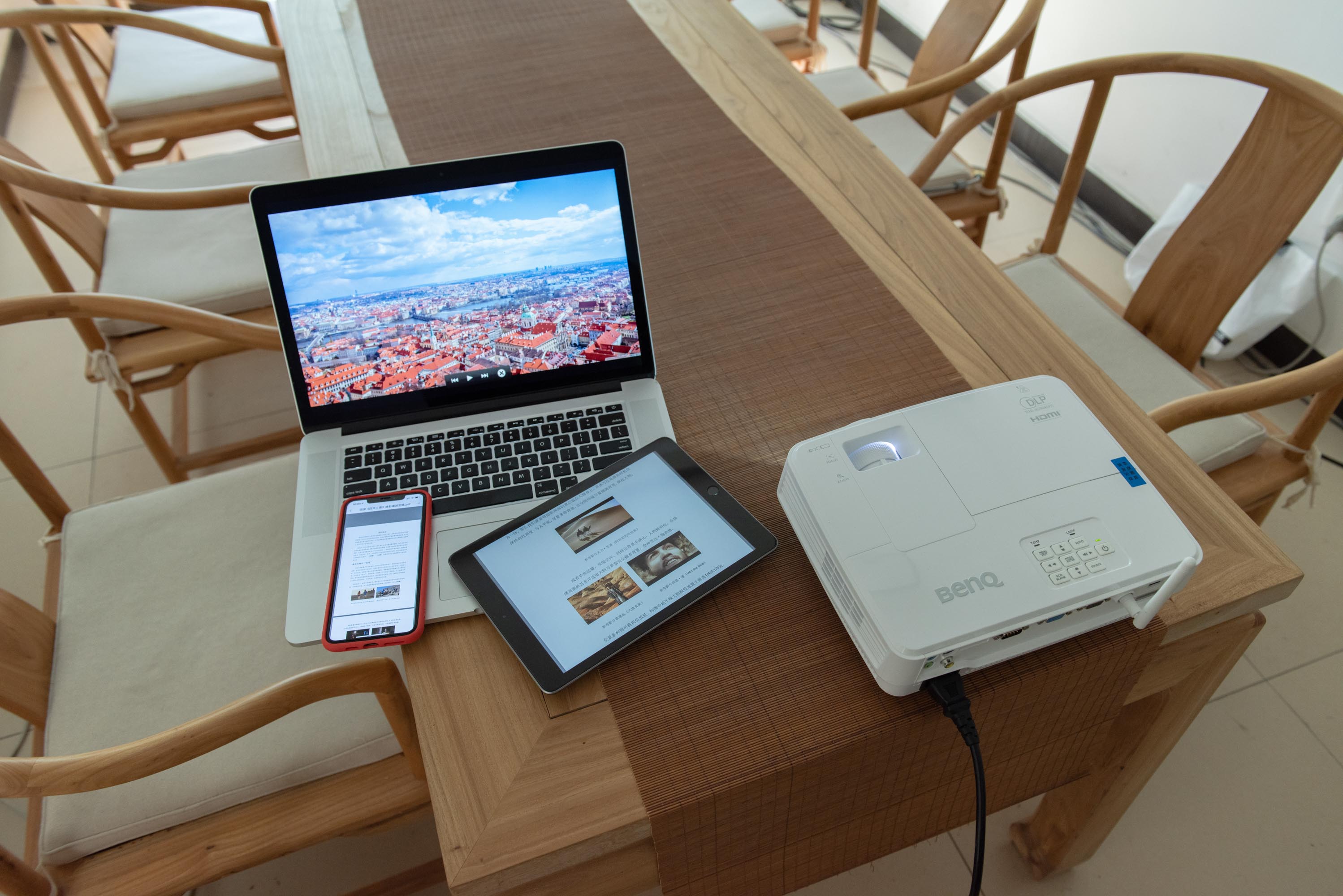 万能投影器,无线投影软件