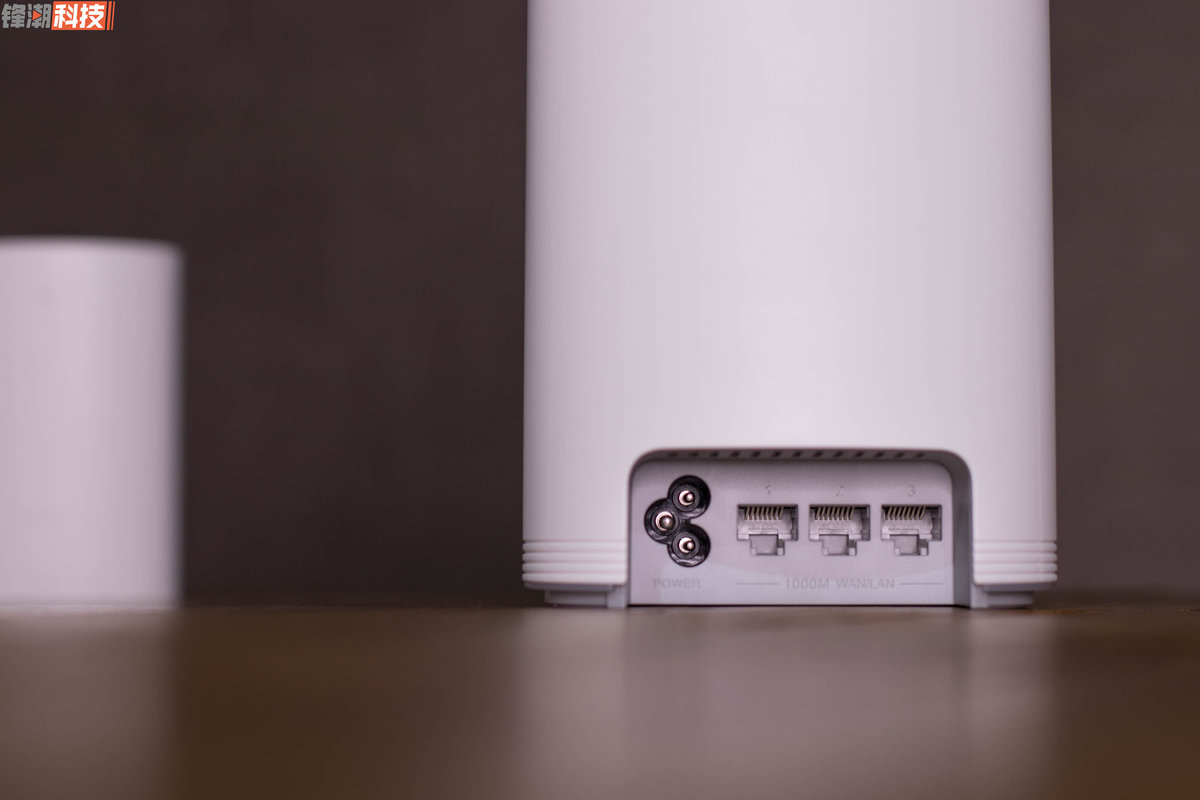 家庭无线wifi路由器评测,华为q2pro路由器各个插口的作用