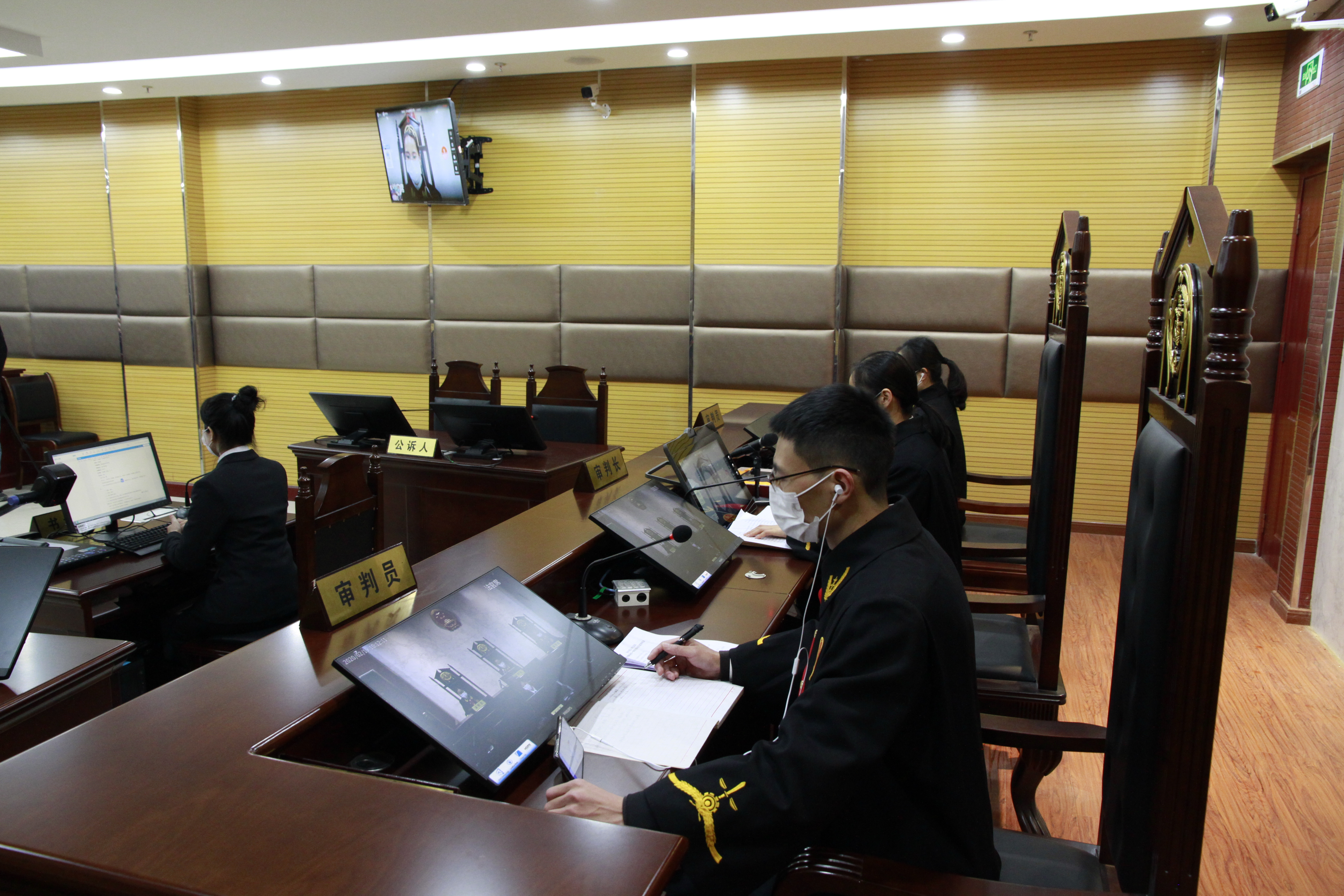 聊天群内卖口罩诈骗73万判刑11年,口罩诈骗14万4千判刑案例