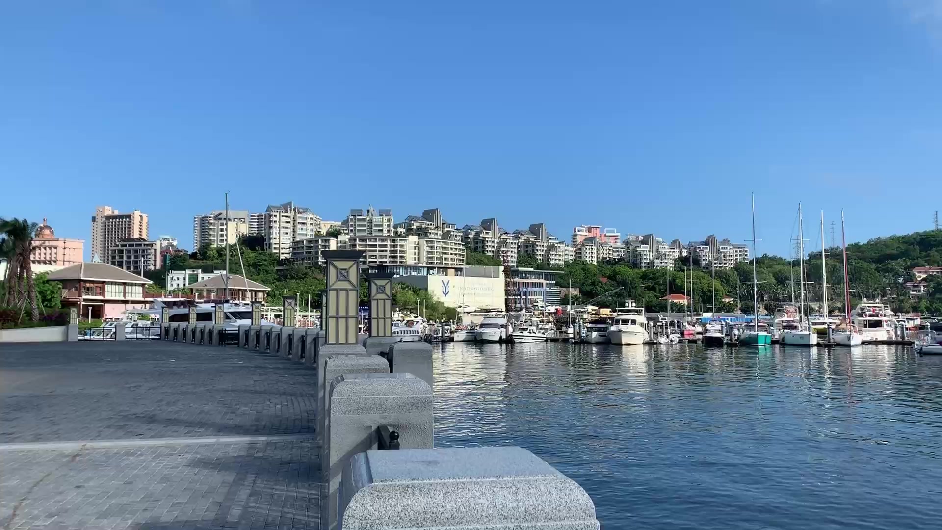 别上当三亚旅游的坑点大揭秘,去三亚旅游到底要去哪里玩呢