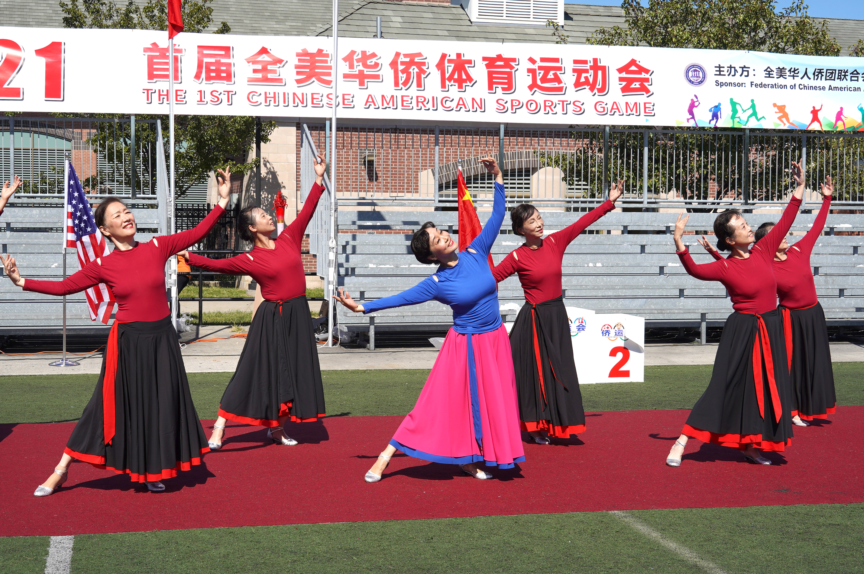 庆国庆节70周年主题活动,庆国庆节文艺汇演中国红