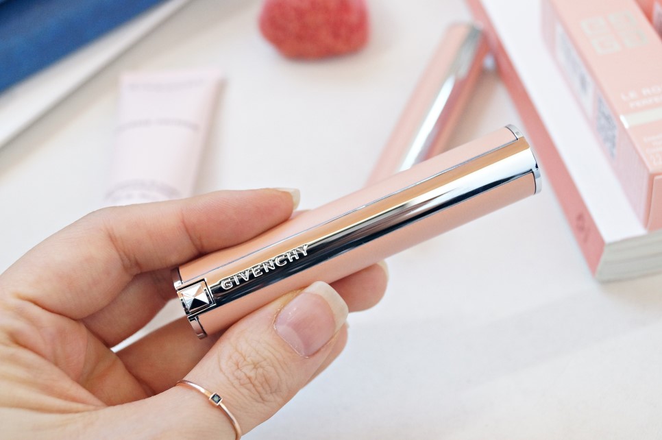 纪梵希小羊皮黄黑皮深唇推荐色号,纪梵希小羊皮系列试色大全