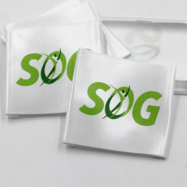 服装织唛机器,电脑织唛机器