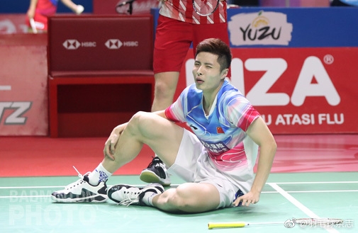 2019印尼公开赛石宇奇受伤视频,石宇奇2019印尼赛受伤全程高清