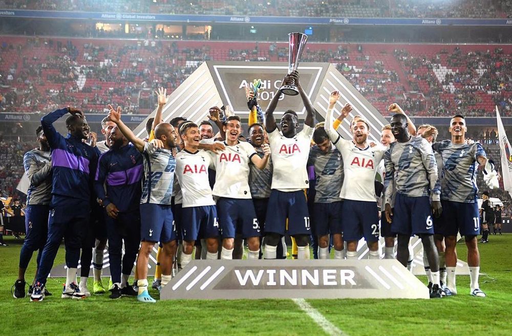 奥迪杯落幕，拜仁皇马哪家更愁？连克强敌热刺要抢英超冠军