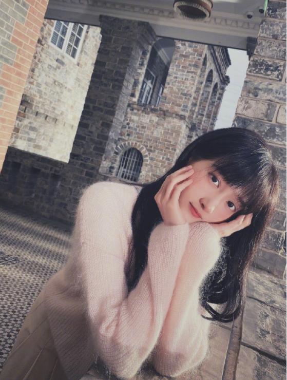 鹿晗微博瘫痪事件,鹿晗导致微博崩溃