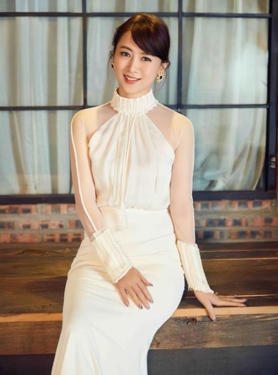 “宅男女神”*虹翁**的倔强人生，和她背后不得不提的男人们