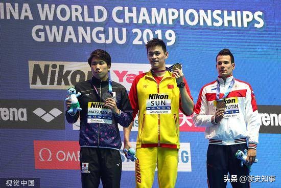 人民日报对霍顿斯科特的评价,霍顿斯科特社交评论