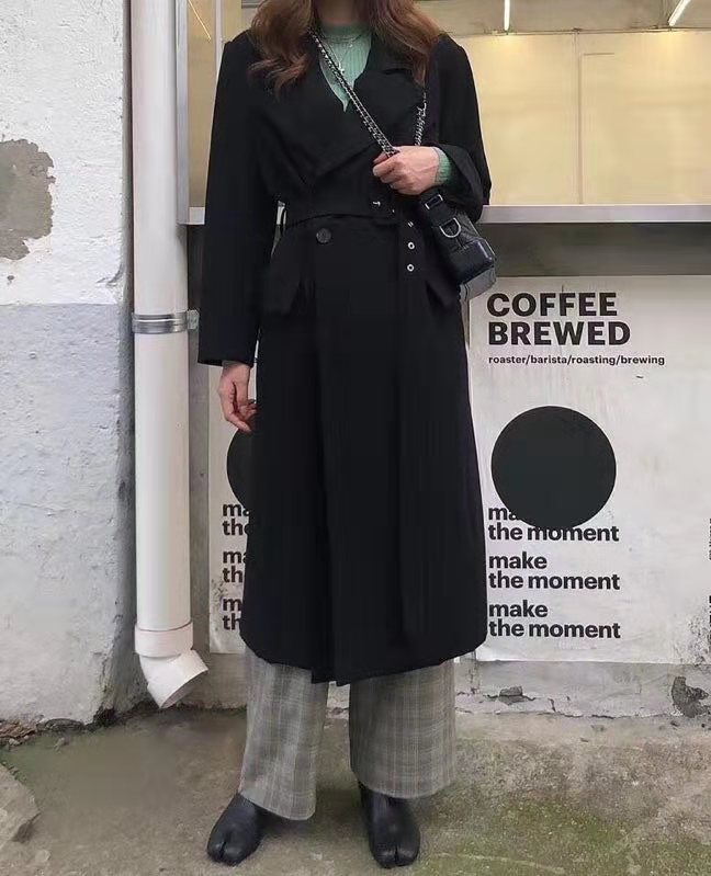 2018年韩国爆火的红蓝两边外套,韩国最新外套穿搭