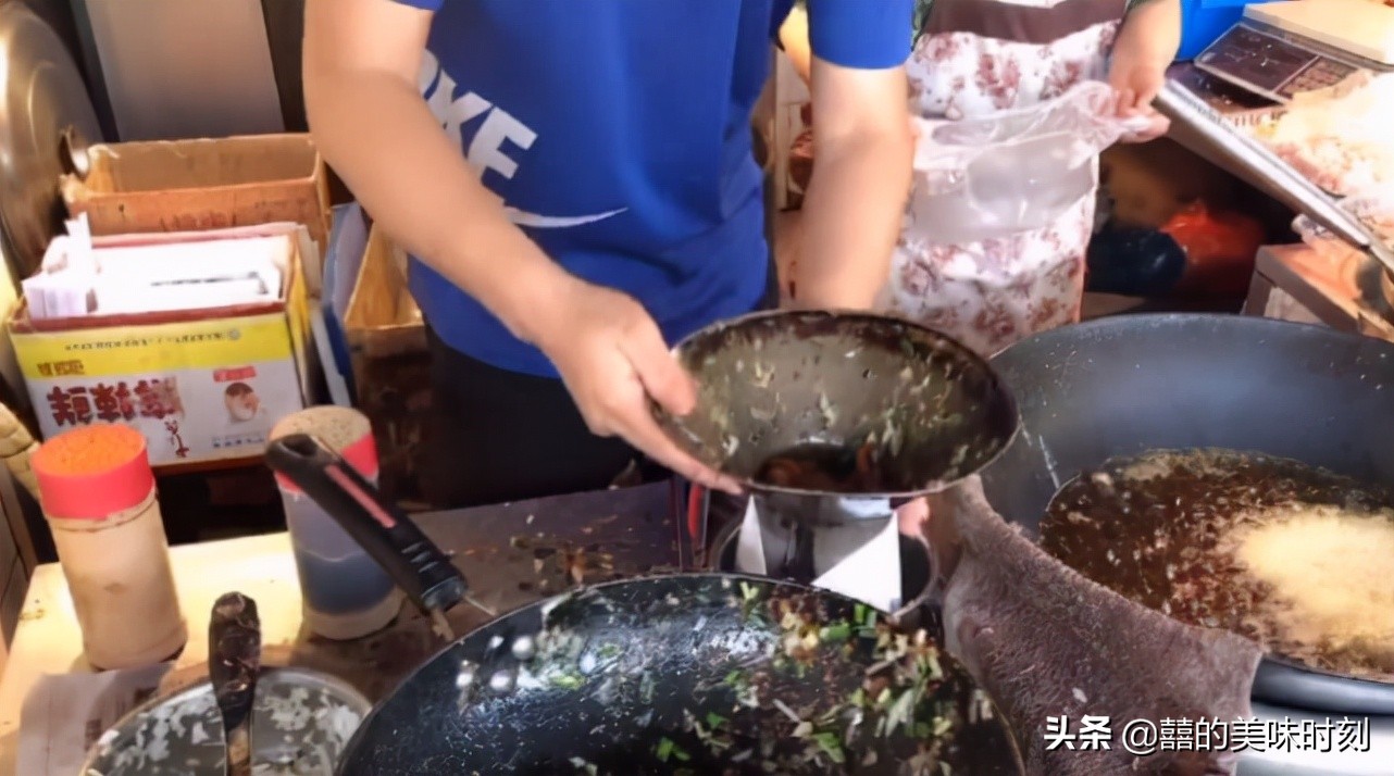 常熟附近美食街火爆小吃,常熟特点地摊小吃