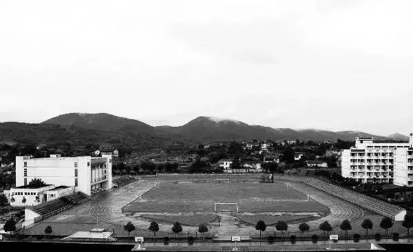 江浦高级中学是公办学校吗,江苏省江浦高级中学怎么样