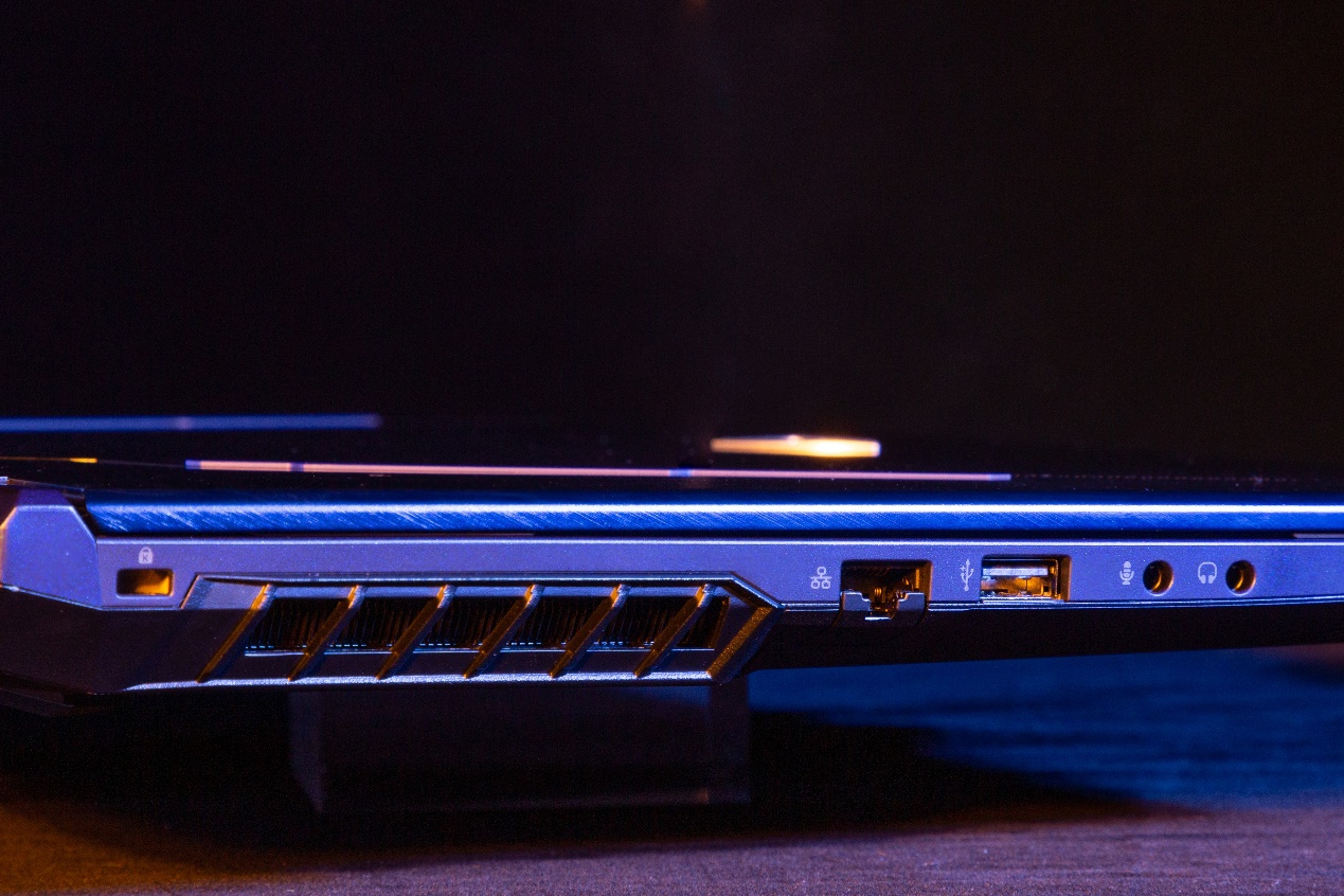 机械师游戏本f117v评测,机械师f117b游戏测评9代i7