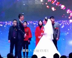 搞笑gif趣图姑娘有话好好说别动手,开心一刻gif搞笑动图