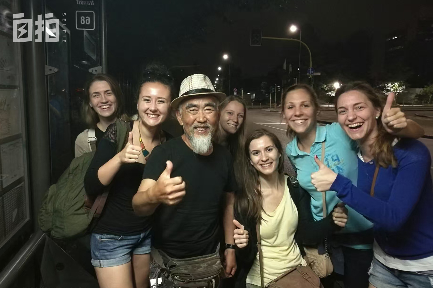 我，70岁退休老头，曾独闯美国墨西哥，住过流浪汉旅馆