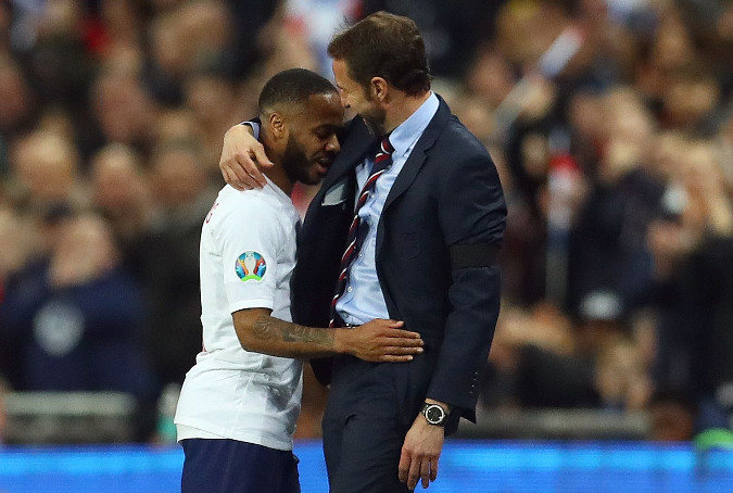 斯特林精彩瞬间集锦,斯特林赛后采访落泪说了什么