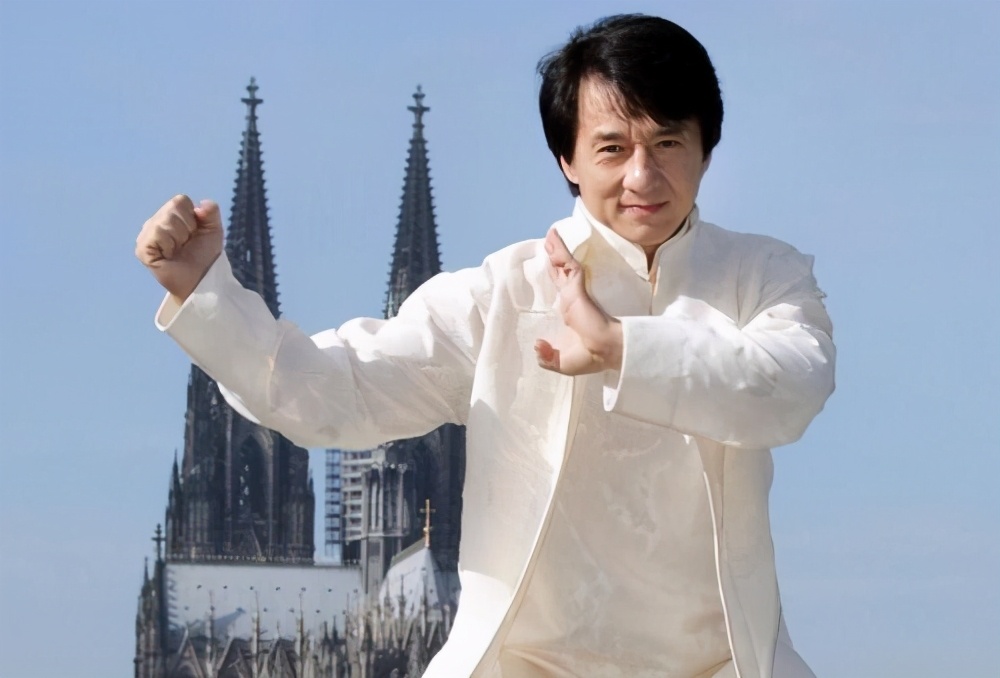 成龙代言的广告现在怎么样了,成龙代言怪圈