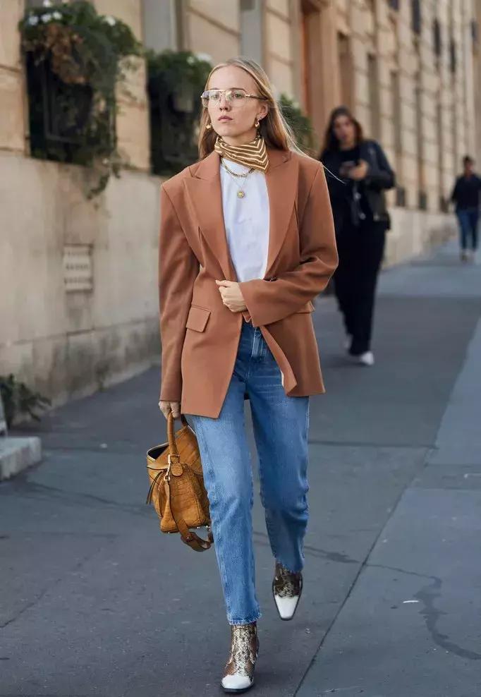 丝巾过时不,丝巾系的不只是精致时髦更是品味