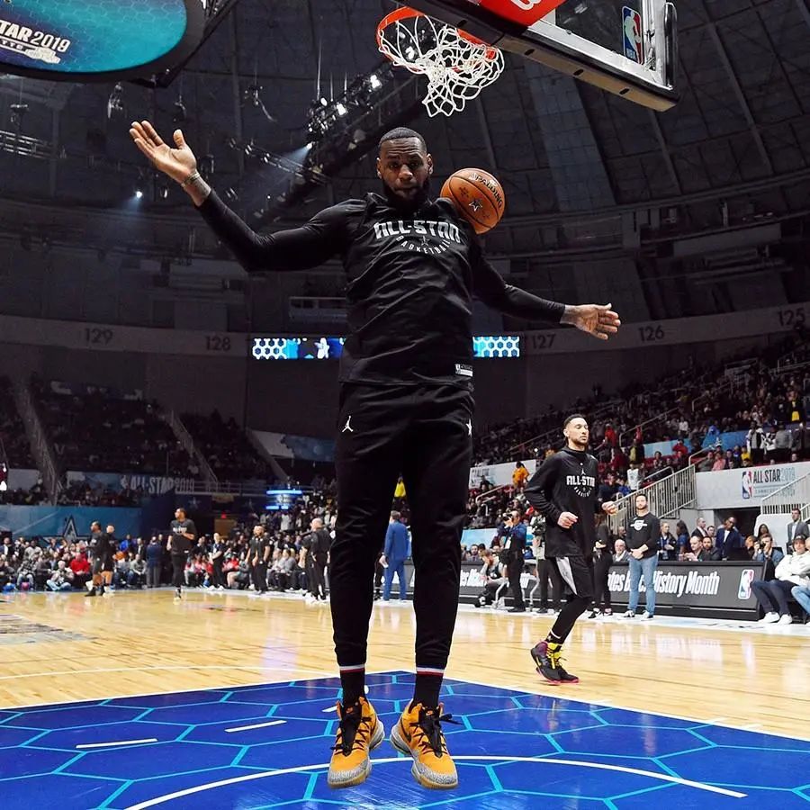 致敬经典篮球鞋,致敬经典致敬青春回力鞋