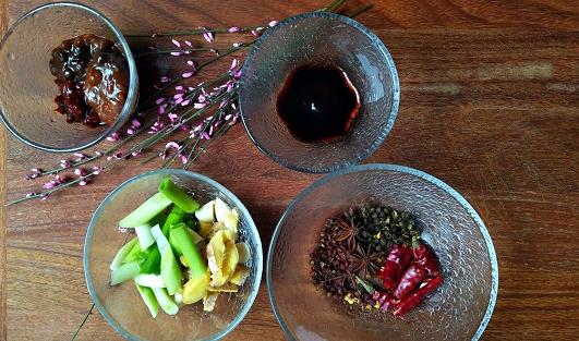 腊排骨火锅图片大全大图,腊排骨火锅是哪里的特点菜