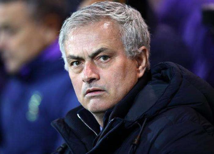 穆帅离开热刺前与球员促膝长谈,热刺客场不敌曼联终结穆帅三连胜